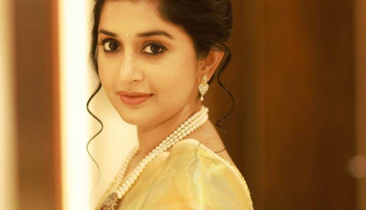 meera jasmine (4)