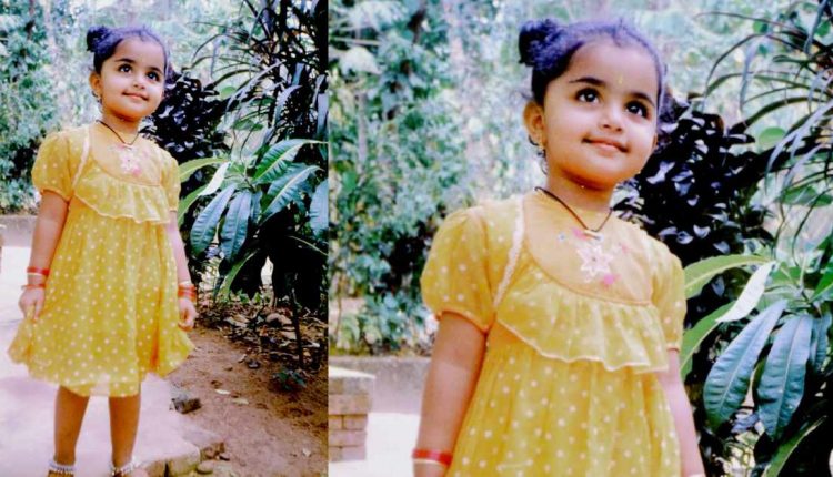 Actress-childhood-pic (2)