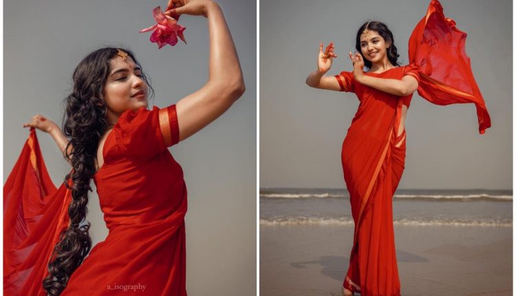 Mamitha Baiju Amazing Look (3)