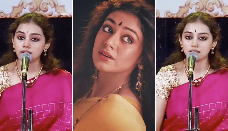 shobana-Dupe-Photos-And-Video-Viral-In-Social-Media-Malayalam
