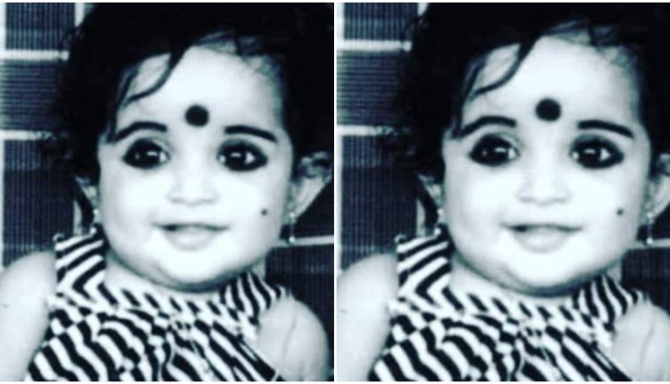 kavya madhavan_11zon