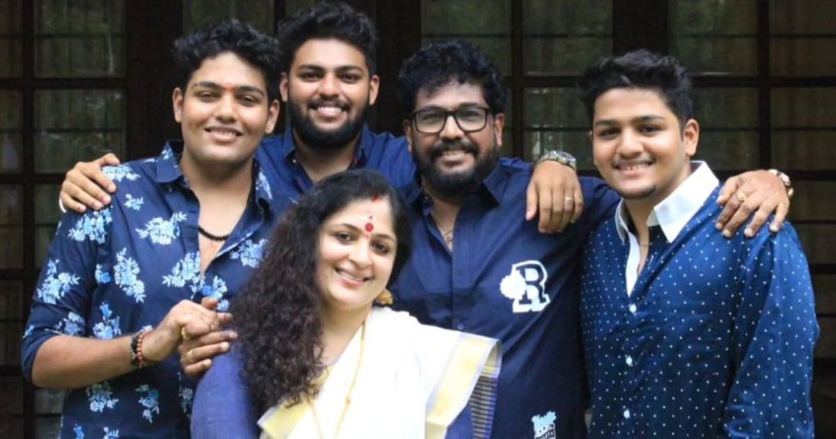 Shaji Kailas Family Photo goes Viral