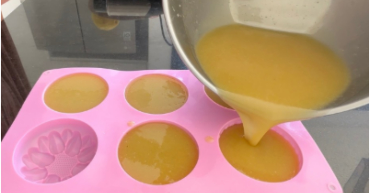 Bath Soap Making Using Coconut Oil