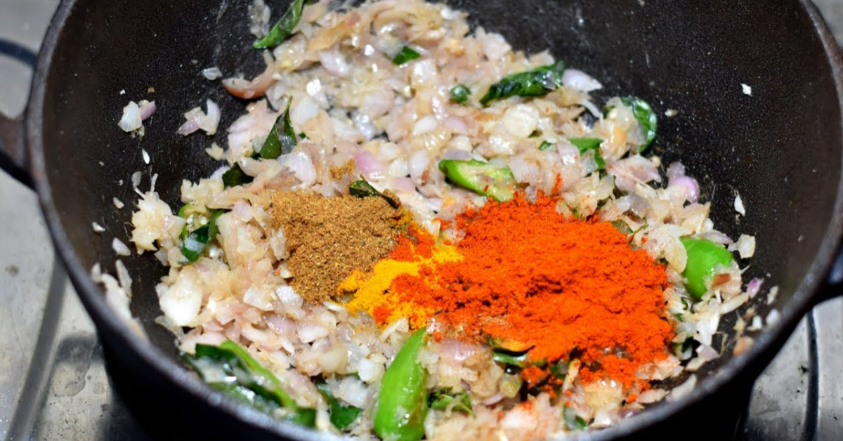 Kerala Style Naadan Chemmeen Thoran