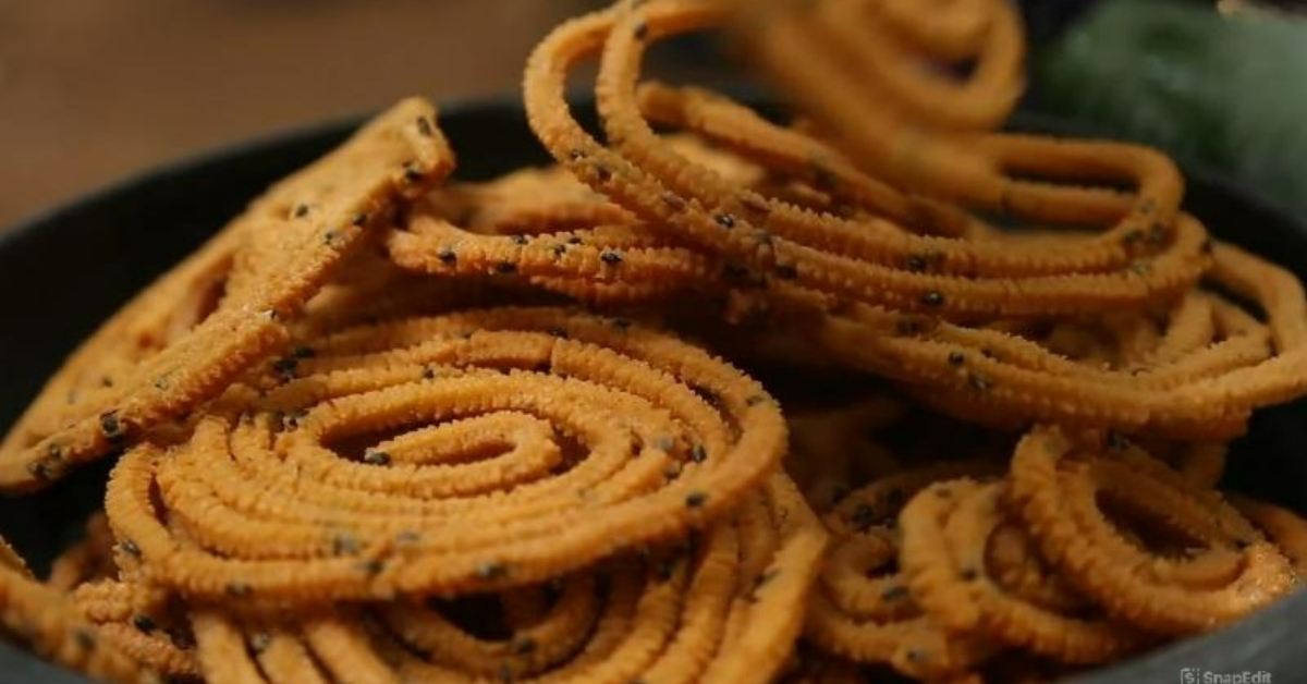 Homemade Crispy Arimurukku